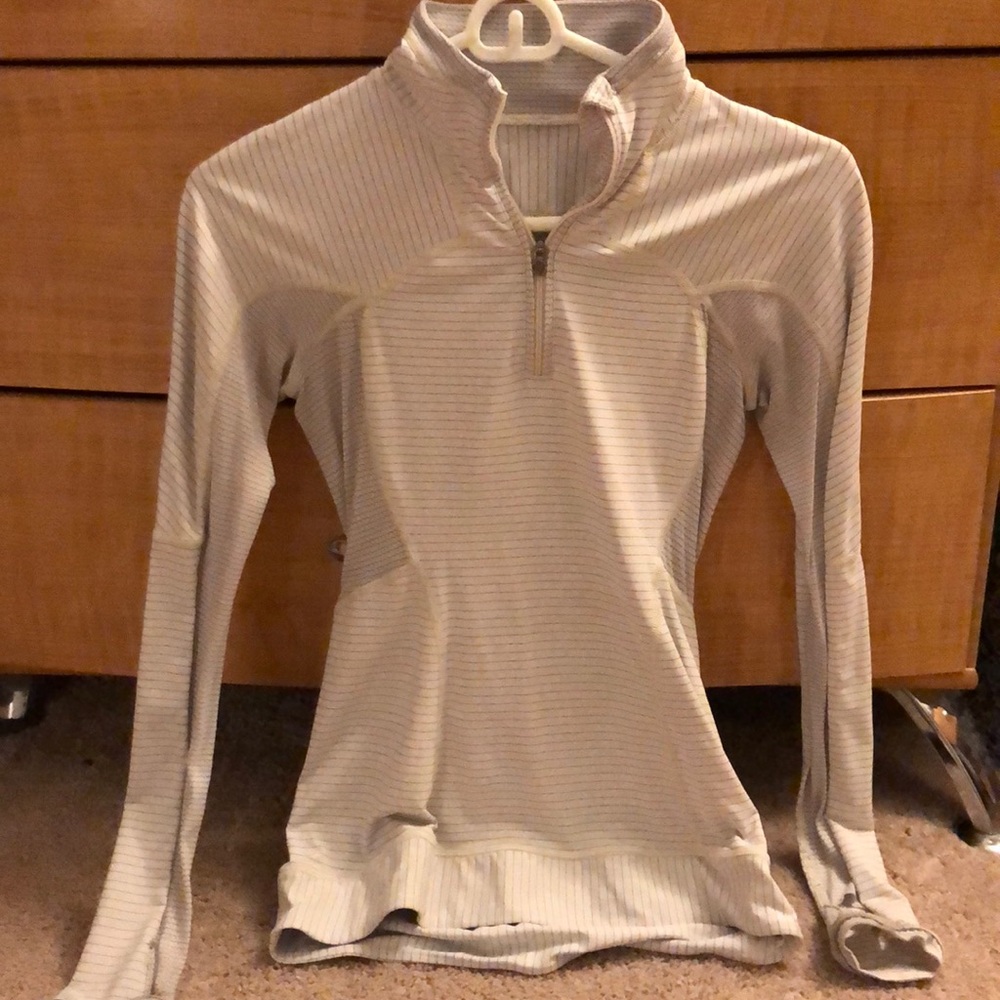 LULULEMON white pullover/ quarter zip